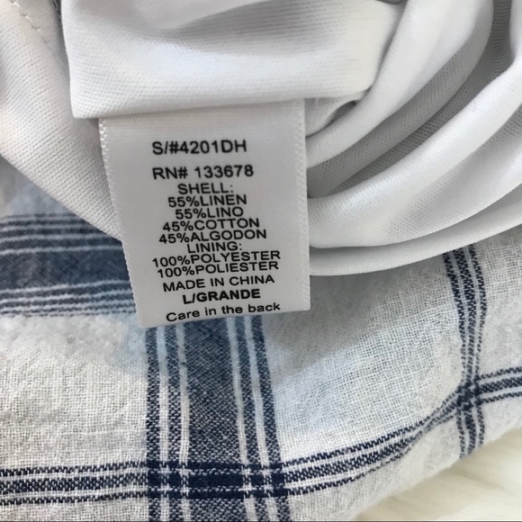 Large Blue & white blouse by Love Tree Los Angeles - Picture 5 of 6